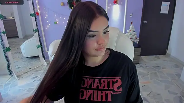 Snapshot of martinasaez chatting on 6, 1, 2025 martinasaez online show from 6, 1, 2025