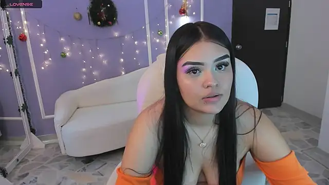 Snapshot of martinasaez chatting on 10, 1, 2025 martinasaez online show from 10, 1, 2025