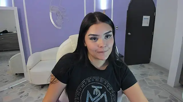 Snapshot of martinasaez chatting on 22, 1, 2025 martinasaez online show from 22, 1, 2025