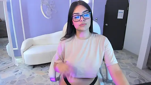 Snapshot of martinasaez chatting on 23, 1, 2025 martinasaez online show from 23, 1, 2025