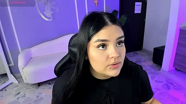 Snapshot of martinasaez chatting on 25, 9, 2025 martinasaez online show from 25, 9, 2025