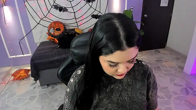 Snapshot of martinasaez chatting on 15, 10, 2025 martinasaez online show from 15, 10, 2025