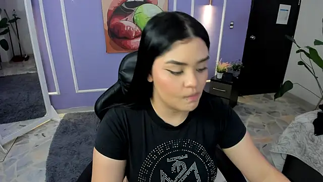 Snapshot of martinasaez chatting on 6, 11, 2025 martinasaez online show from 6, 11, 2025