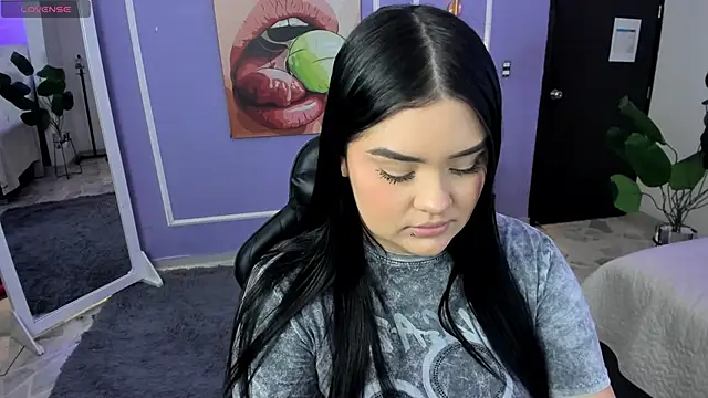 Snapshot of martinasaez chatting on 14, 11, 2025 martinasaez online show from 14, 11, 2025