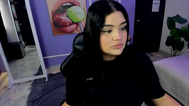 Snapshot of martinasaez chatting on 24, 11, 2025 martinasaez online show from 24, 11, 2025