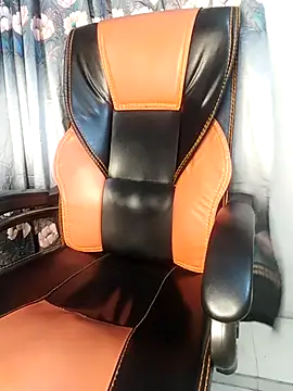 Snapshot of Jenifar- chatting on 21, 4, 2026 Jenifar- online show from 21, 4, 2026