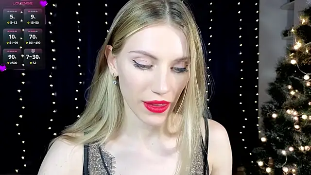 Snapshot of Lilianna_Just chatting on 5, 1, 2025 Lilianna Just online show from 5, 1, 2025