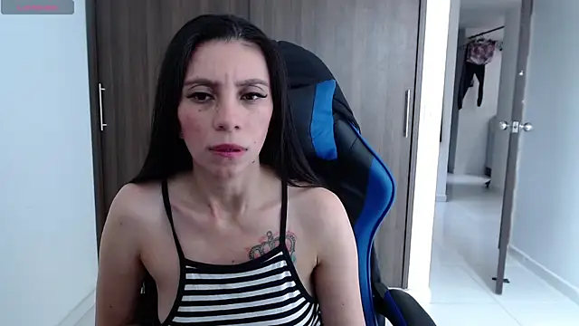 Snapshot of salome_sweet4 chatting on 11, 9, 2025 salome sweet4 online show from 11, 9, 2025