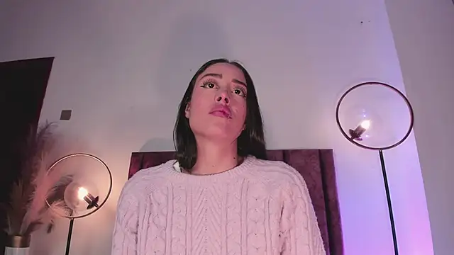 NoraDasilva online show from 28, 1, 2025