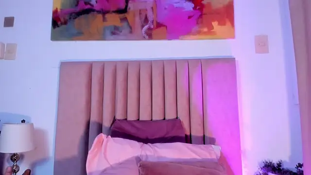 NoraDasilva online show from 18, 3, 2025