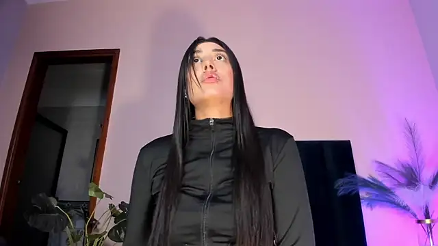 Snapshot of NoraDasilva chatting on 8, 4, 2026 NoraDasilva online show from 8, 4, 2026