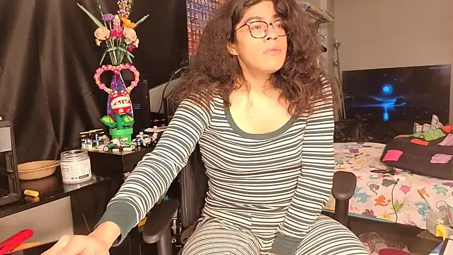 Snapshot of ShinyCherub chatting on 10, 2, 2025 ShinyCherub online show from 10, 2, 2025