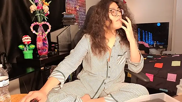 Snapshot of ShinyCherub chatting on 14, 2, 2025 ShinyCherub online show from 14, 2, 2025
