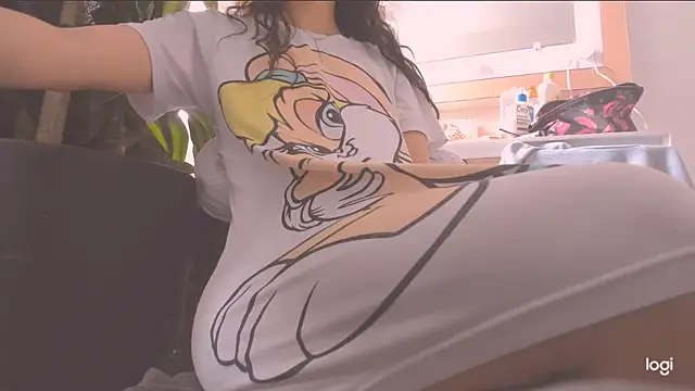 Snapshot of MYFAVOURITESTRAGER chatting on 5, 4, 2026 MYFAVOURITESTRAGER online show from 5, 4, 2026