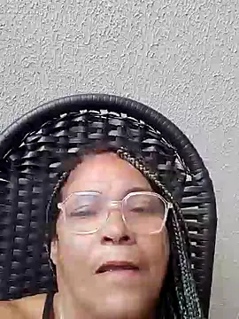Snapshot of Delicy1 chatting on 8, 3, 2025 Delicy1 online show from 8, 3, 2025