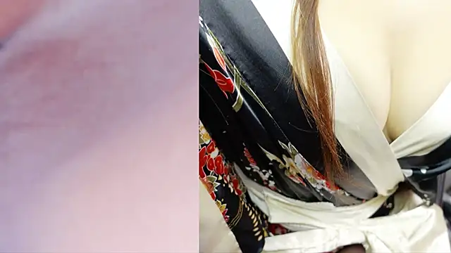 Snapshot of Jessie_Bernard chatting on 12, 12, 2024 Jessie Bernard online show from 12, 12, 2024