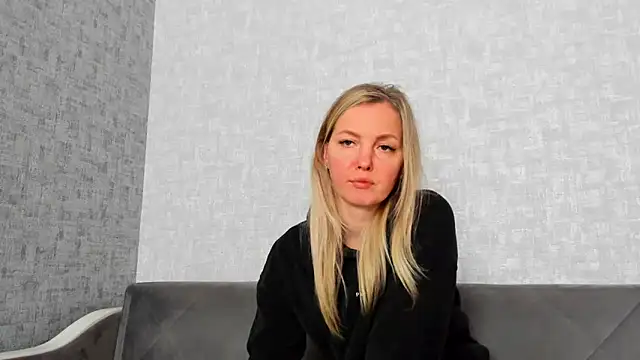 iam Venus online show from 15, 4, 2026