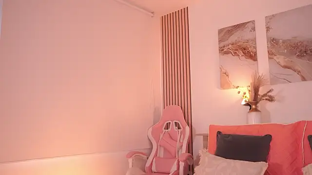 Snapshot of LillyThompson chatting on 19, 3, 2026 LillyThompson online show from 19, 3, 2026