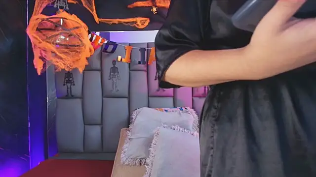  MiaBrown  online show from 28, 10, 2025