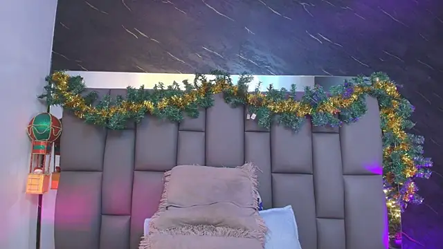  MiaBrown  online show from 2, 12, 2025