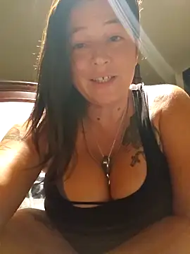 Snapshot of angelbaby1998 chatting on 10, 9, 2025 angelbaby1998 online show from 10, 9, 2025