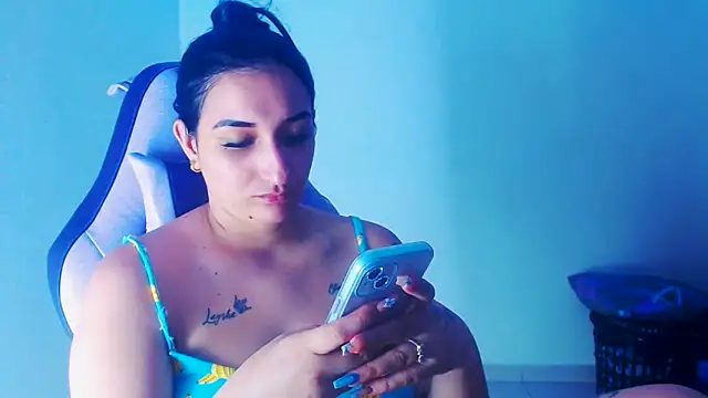 Snapshot of liz_dirty chatting on 6, 3, 2026 liz dirty online show from 6, 3, 2026