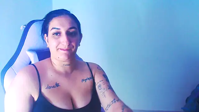 Snapshot of liz_dirty chatting on 6, 4, 2026 liz dirty online show from 6, 4, 2026