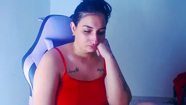 Snapshot of liz_dirty chatting on 18, 4, 2026 liz dirty online show from 18, 4, 2026