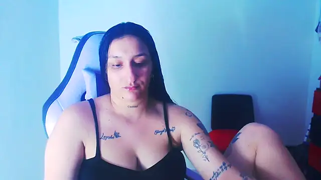 Snapshot of liz_dirty chatting on 22, 4, 2026 liz dirty online show from 22, 4, 2026