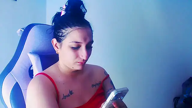Snapshot of liz_dirty chatting on 29, 4, 2026 liz dirty online show from 29, 4, 2026