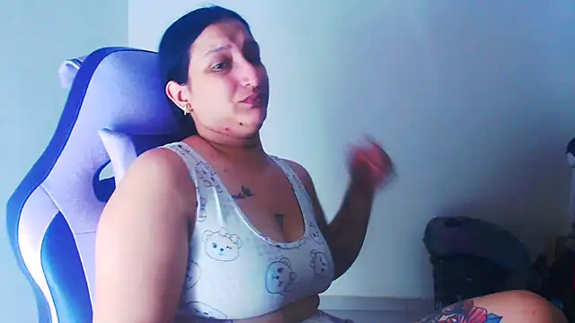 Snapshot of liz_dirty chatting on 15, 7, 2026 liz dirty online show from 15, 7, 2026