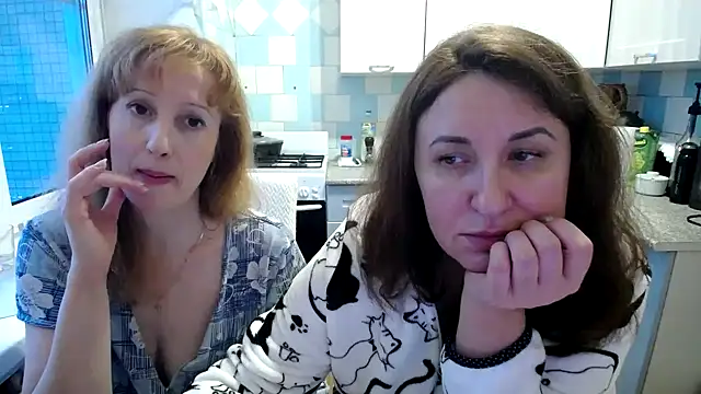 DonnaMagdalena online show from 10, 1, 2025