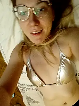  Sweet Love  online show from 4, 1, 2025