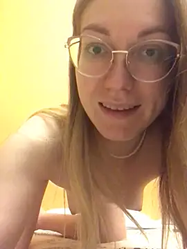  Sweet Love  online show from 6, 1, 2025