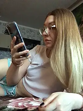  Sweet Love  online show from 4, 2, 2025