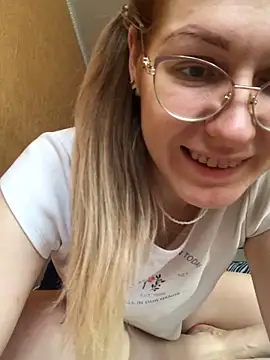  Sweet Love  online show from 14, 2, 2025