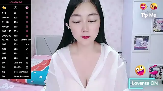 Elvira baby online show from 11, 4, 2026