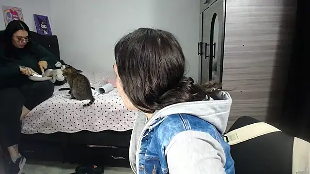 SharaPatinson online show from 9, 10, 2025