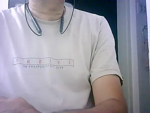 Snapshot of mrose8080 chatting on 16, 10, 2025 mrose8080 online show from 16, 10, 2025