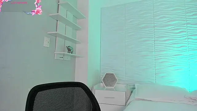 Snapshot of CamileHolmes chatting on 27, 2, 2026 CamileHolmes online show from 27, 2, 2026