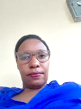 Snapshot of pretty_babez chatting on 16, 2, 2025 pretty babez online show from 16, 2, 2025