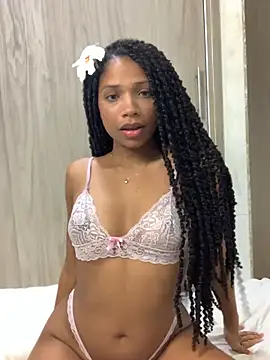 Snapshot of RENELL chatting on 22, 1, 2025 RENELL online show from 22, 1, 2025