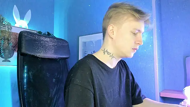 Snapshot of AlexxSweet chatting on 13, 3, 2026 AlexxSweet online show from 13, 3, 2026