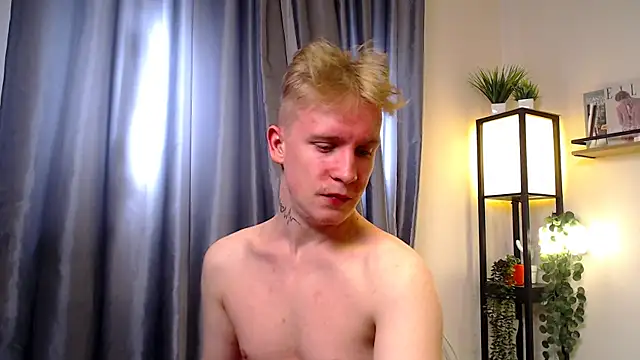 Snapshot of AlexxSweet chatting on 15, 5, 2026 AlexxSweet online show from 15, 5, 2026