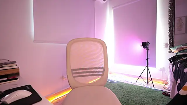 Snapshot of aliceabrams chatting on 3, 10, 2025 aliceabrams online show from 3, 10, 2025