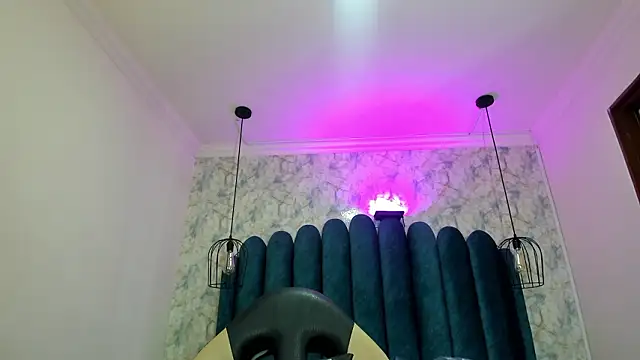 nalalye cruzz  online show from 19, 2, 2026