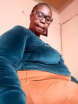 Snapshot of ZOQULUx chatting on 22, 3, 2026 ZOQULUx online show from 22, 3, 2026