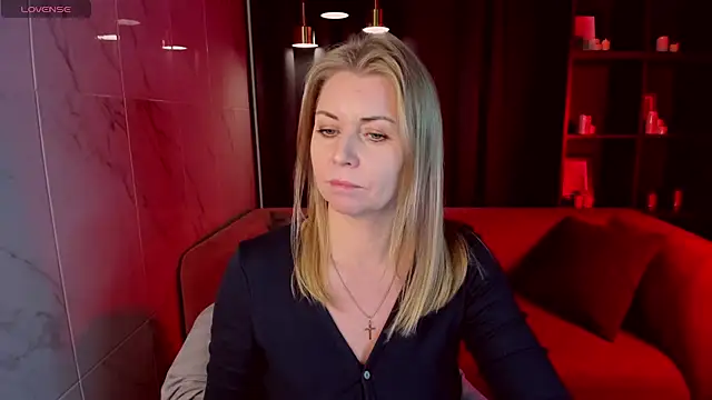 Annie Light online show from 16, 12, 2024