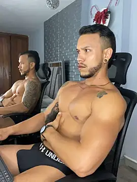 Snapshot of ARON_TAYLER01 chatting on 13, 12, 2024 ARON TAYLER01 online show from 13, 12, 2024