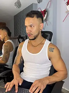 Snapshot of ARON_TAYLER01 chatting on 24, 12, 2024 ARON TAYLER01 online show from 24, 12, 2024